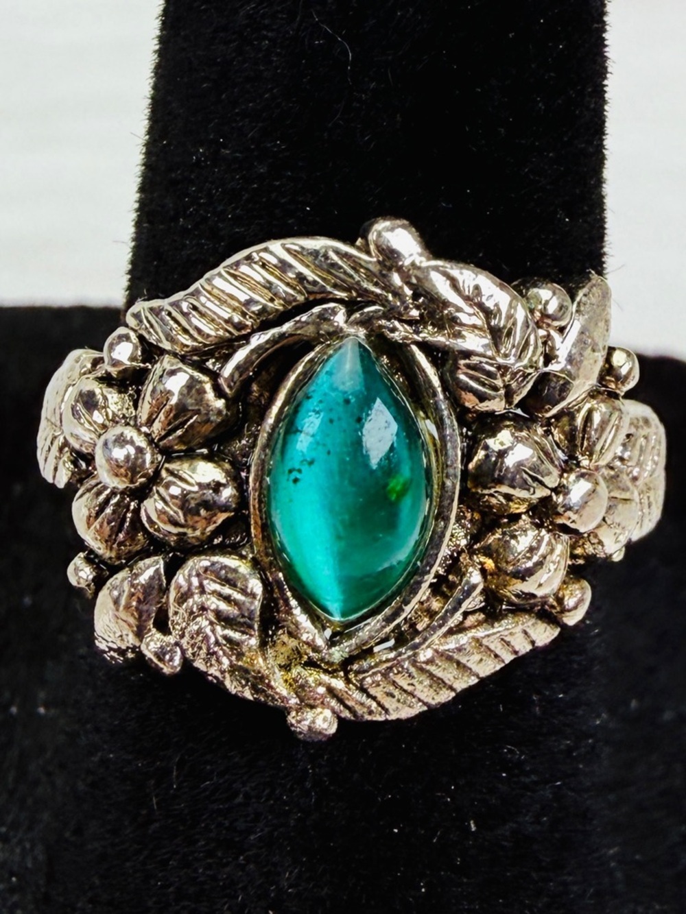 Vintage aged Silvertone and Green size 6 1/4 Ring